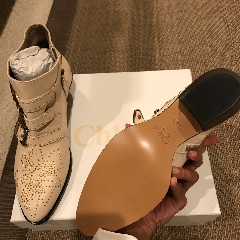 Chloe Susanna new boots - Picture 2 of 3